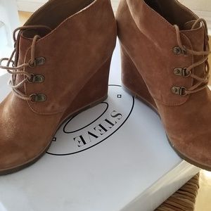 Steve MADDEN TANNGOO CHSNUT SUE SHOES